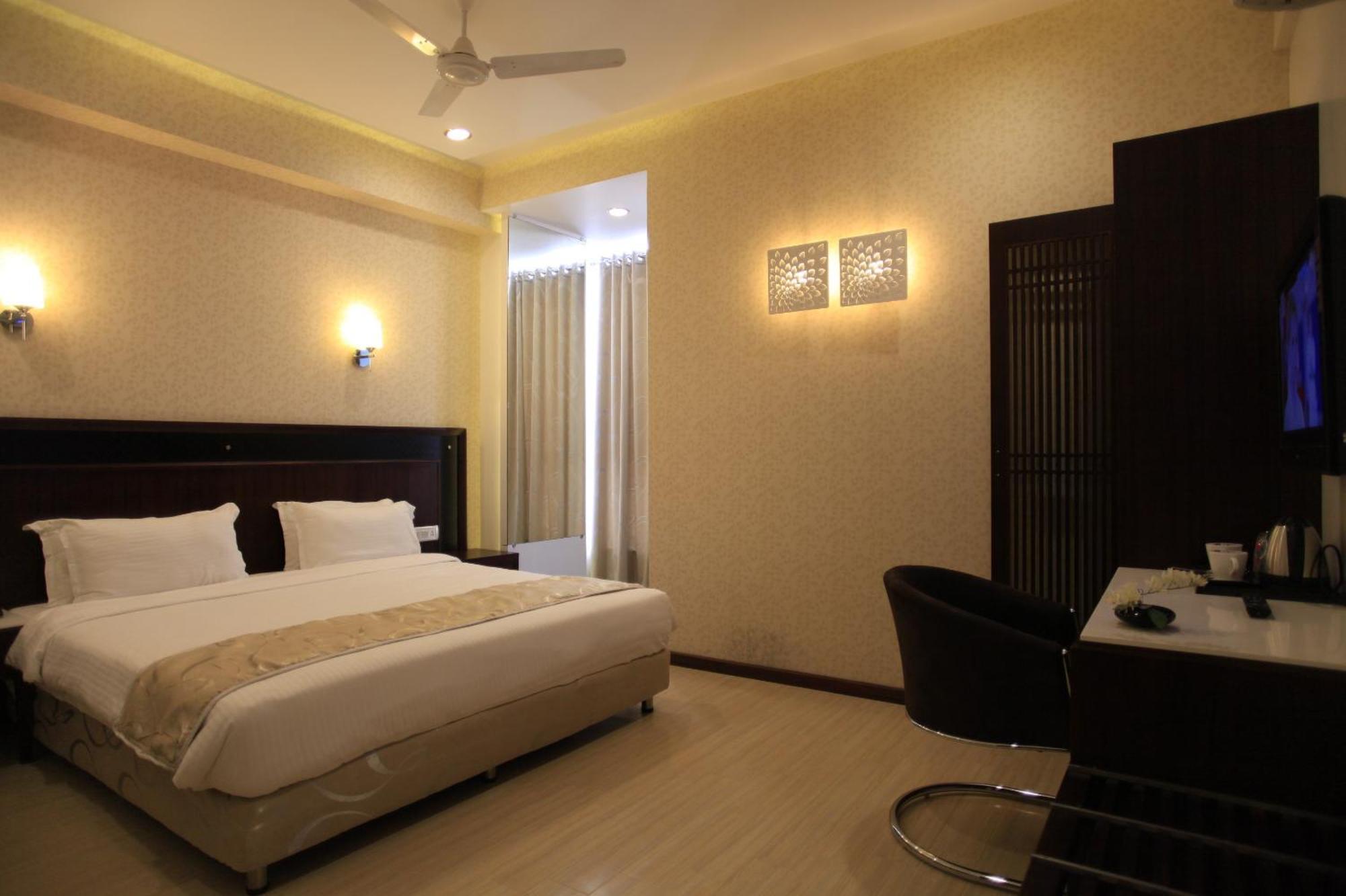 Hotel Sai Mahal Shirdi Luaran gambar